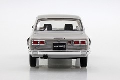 Aoshima 1/32 The Snap Kit Nissan Skyline 2000GT-R Silver 09-A Model Kit 05882