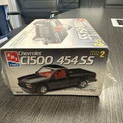 AMT ERTL Chevrolet C1500 454 SS. 1:25. 6032 Sealed