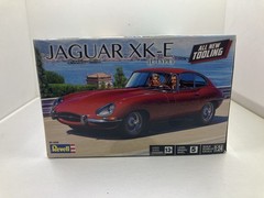 Revell 1/24 Scale Jaguar XK-E (E-Type) Plastic Model Kit 85-4509