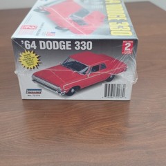 Lindberg 1964 Dodge 330 1/25 Scale Model Kit Sealed 426 Max Wedge Mopar