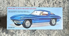 AMT ’63 Corvette Sting Ray 1/25 Unassembled Model Kit Street Rods AMT861/12