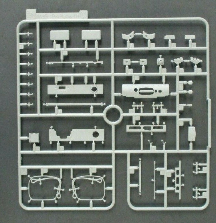 Cyber Hobby 1/35 Scale Pz.Kpfw.III Ausf.N Parts Tree C from Kit No.6431