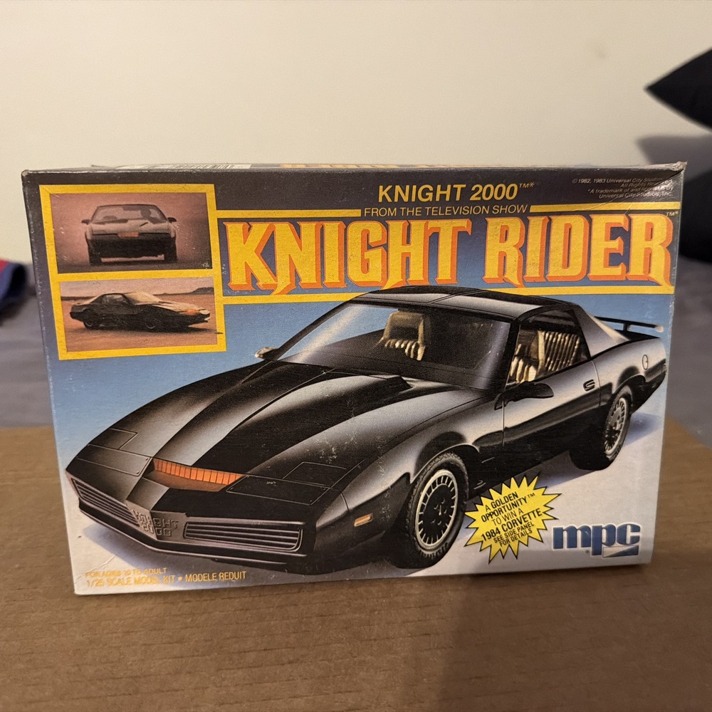 Vintage 1/25 MPC KNIGHT 2000 FROM TV SHOW “KNIGHT RIDER” SEALED New Bags 1983