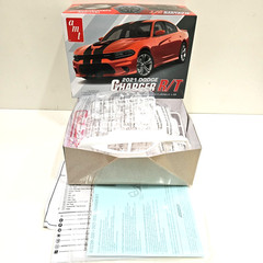 1/25 AMT 2021 DODGE CHARGER R/T #AMT1323M/12 NEW PLASTIC MODEL CAR KIT