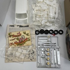 MPC 1977 The Sorcerer Ford Custom Van 1/25 Model Kit 1-0415 READ