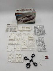 Essex Wire 427 Cobra Monogram 1:24 Model Kit # 2944 Never Built ( NO DECALS )!!