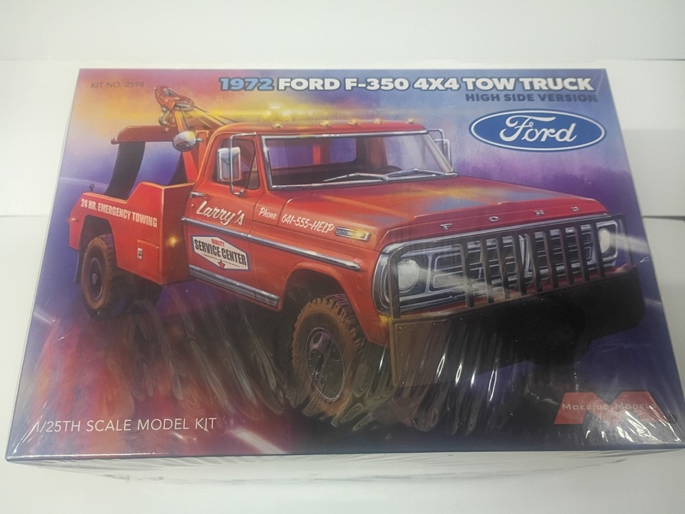 Moebius SEALED BOX 1972 Ford F-350 4X4 Tow Truck Wrecker 1:25 model car kit 2598