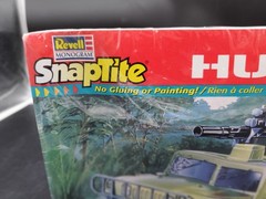 🔥Revell Snaptite Military Humvee Hummer 1:25 Model Kit #85-1909 1999 Dented box