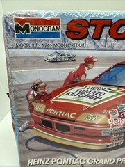 Monogram Original Heinz Pontiac Grand Prix Stock Car 1/24 #2914 – Sealed In Box
