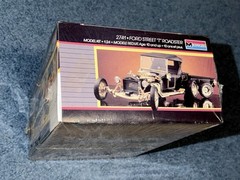 1996 Revell Monogram Ford Street “T” Roadster Model Kit / 1:24 Scale / #2741