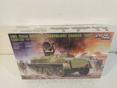 Great Way Hobby SWS 60cm Infrared Searchlight Carrier UHU 1:35 Model Kit