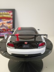 Built Revell 2010 Dodge Viper ACR 1/25 Model Car