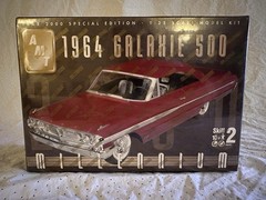 AMT 1964 Ford Galaxie 500 1:25 Model Kit Millennium 2000 Sealed