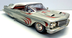 AMT 1:25 1960 Pontiac Bonneville Convertible Klaver Collection Built Model