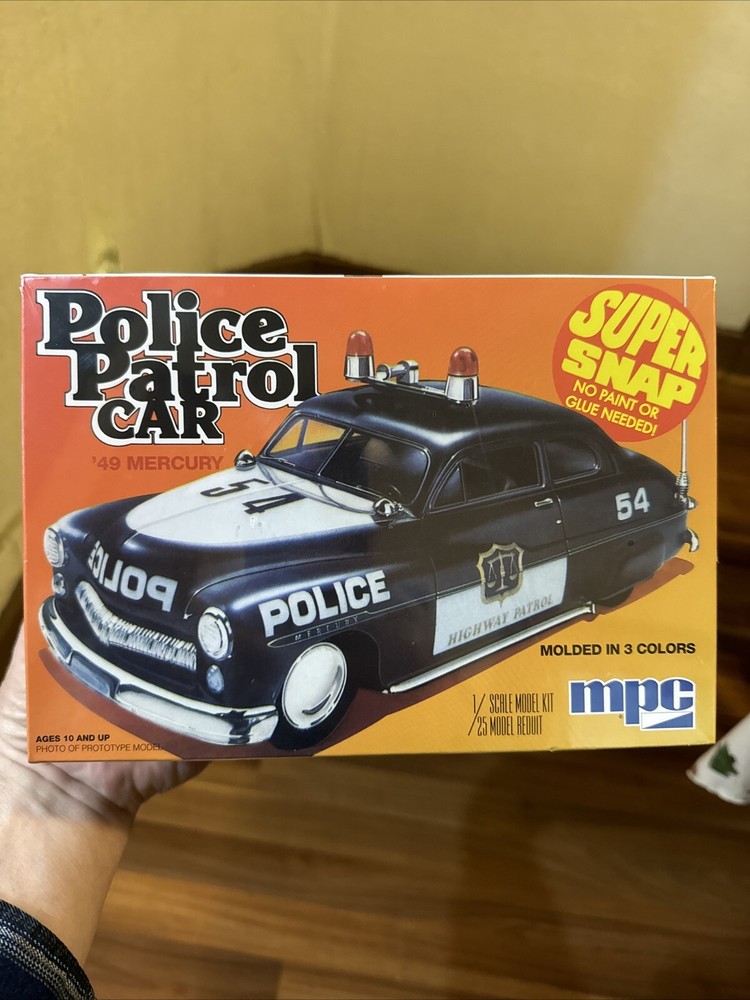 MPC-Police Patrol Car, 1/25 Scale Plastic Model Kit -New