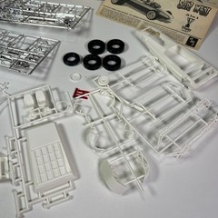 Vintage Surf Rod Street Rod AMT Model Car Kit 1/25 Scale – Incomplete