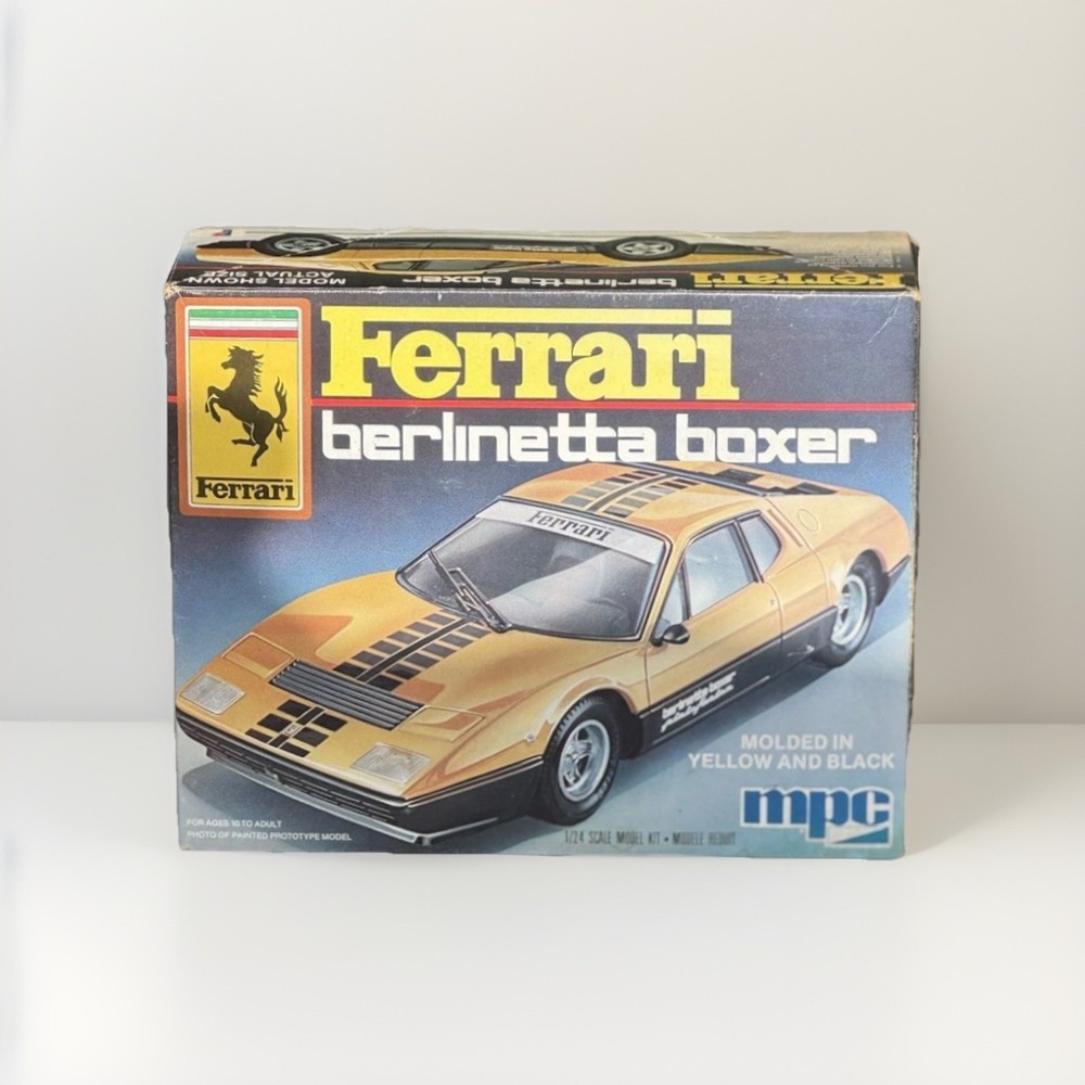 Ferrari Berlinetta Boxer MPC 1:24 Model Kit # 1-0556 Sealed Parts Bag