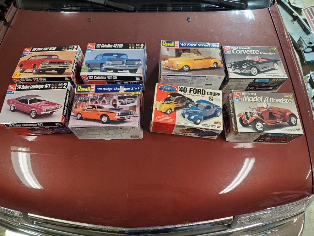 AMT Ertl Model Kits Revell