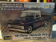 Chevy Fleetside Pickup 1:25 Scale Plastic Model Factory Sealed 2015