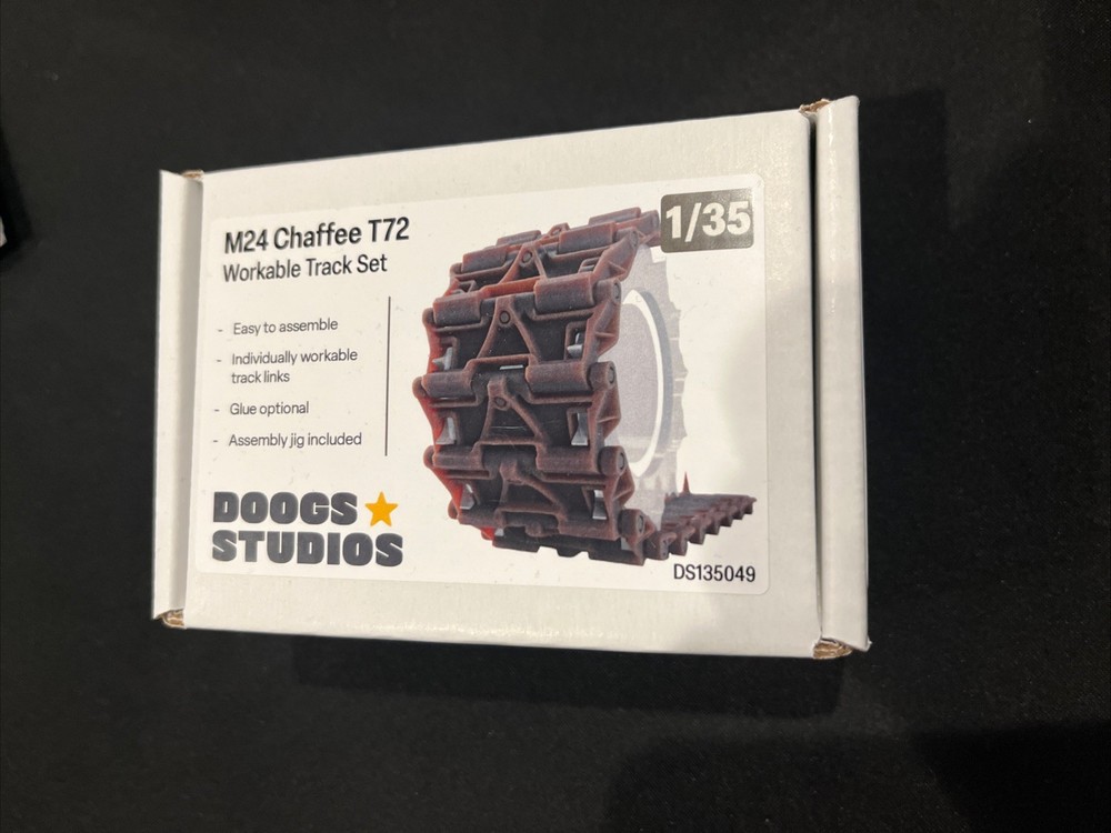 1/35 Doogs Studios #135049 M24 Chaffee T72 Workable Track Set 3D Printed