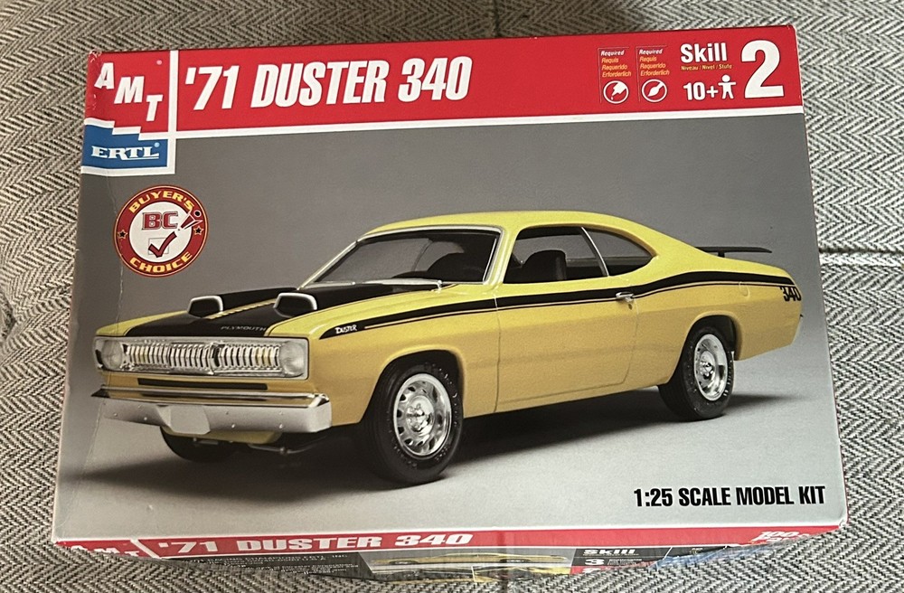 AMT/ERTL 71 Duster 340, 1:25 Scale Model Kit