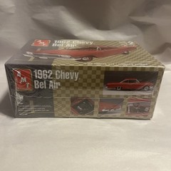 AMT 1962 Chevy Bel Air 1/25 Plastic Car Model Kit 38218 Free Shipping