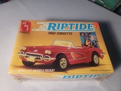 Vintage 1/25 AMT ERTL RIPTIDE 1960 CORVETTE NOS FACTORY SEALED 1984