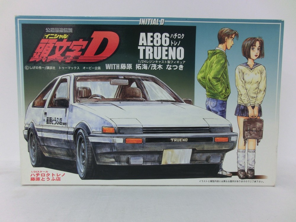 Plastic Model Kit 1/24 AE86 Trueno Fujiwara Tofu Shop WITH Takumi Fujiwara & Nat