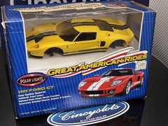 Polar Lights Great American Rides 2005 Ford GT 1:25 Scale Model Kit