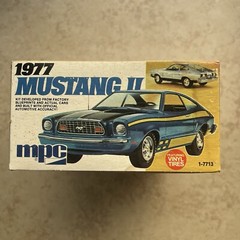 MPC 1977 Mustang 2 1/25 Model Kit #1-7713 *Open Box *Rare
