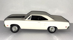 1970 Plymouth GTX Cream Color 1:25 Kit Built Model Car