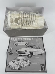 AMT TROPHY SERIES ’49 MERCURY 3 in 1 CUSTOMIZING KIT 1/25
