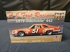 SALVINOS JR MODELS A J FOYT RACING 1979 OLDSMOBILE 442 Model Kit MADE USA NEW