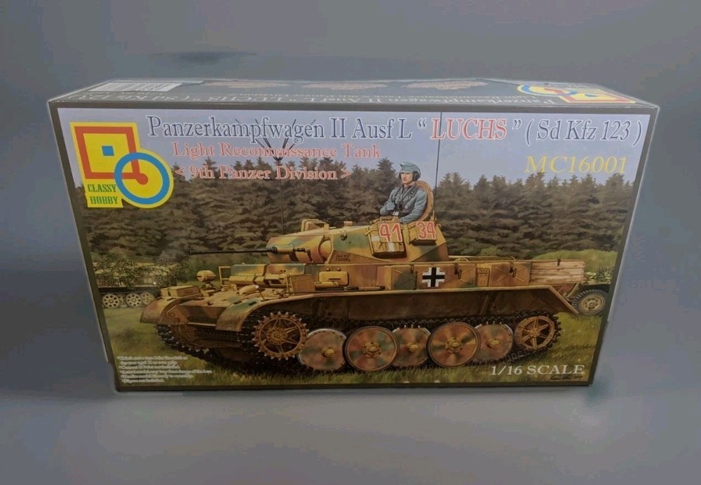 Classy Hobby 1/16 Panzer II Luchs Tank Model Kit MC16001 Open Box Sealed Parts