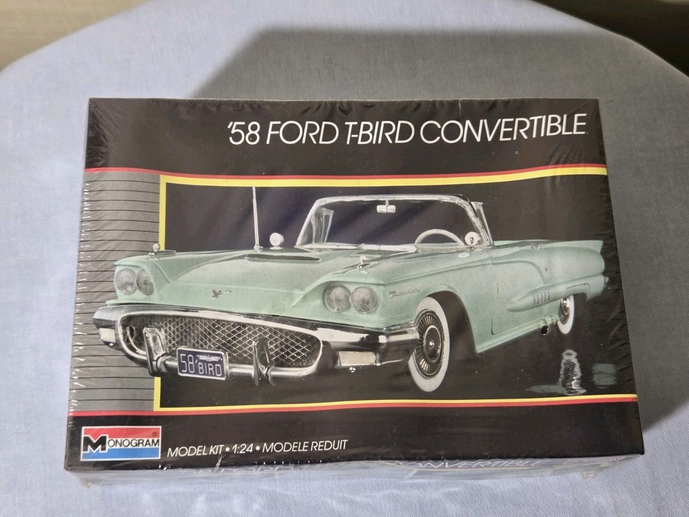 Vintage 1/24 MONOGRAM ’58 FORD T-BIRD CONVERTIBLE No. 2759 FACTORY SEALED 1987