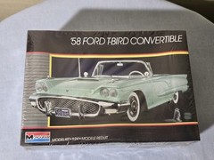 Vintage 1/24 MONOGRAM ’58 FORD T-BIRD CONVERTIBLE No. 2759 FACTORY SEALED 1987
