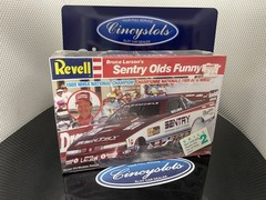 Revell Bruce Larson Sentry Olds Funny Car 1:24 Model Kit 7460 Drag Racing SEALED