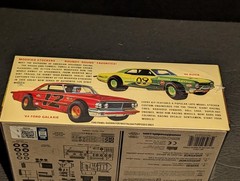 AMT 1965 Ford Fairlane Modified Stocker 1/25 Plastic Model Kit Retro AMT1190/12