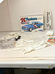 MPC #7603, 1976 Pontiac Ventura Model Kit with Box