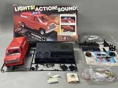 1978 Revell Paramedic Van Electronic Action Kit 1/20 Model H-800 Built Parts IOB