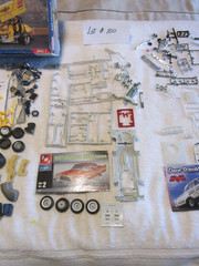AMT 57 CHRYSLER / MODEL KITNG 65 DODGE / MONOGRAM SPRINT CAR JUNKYARD KIT #100