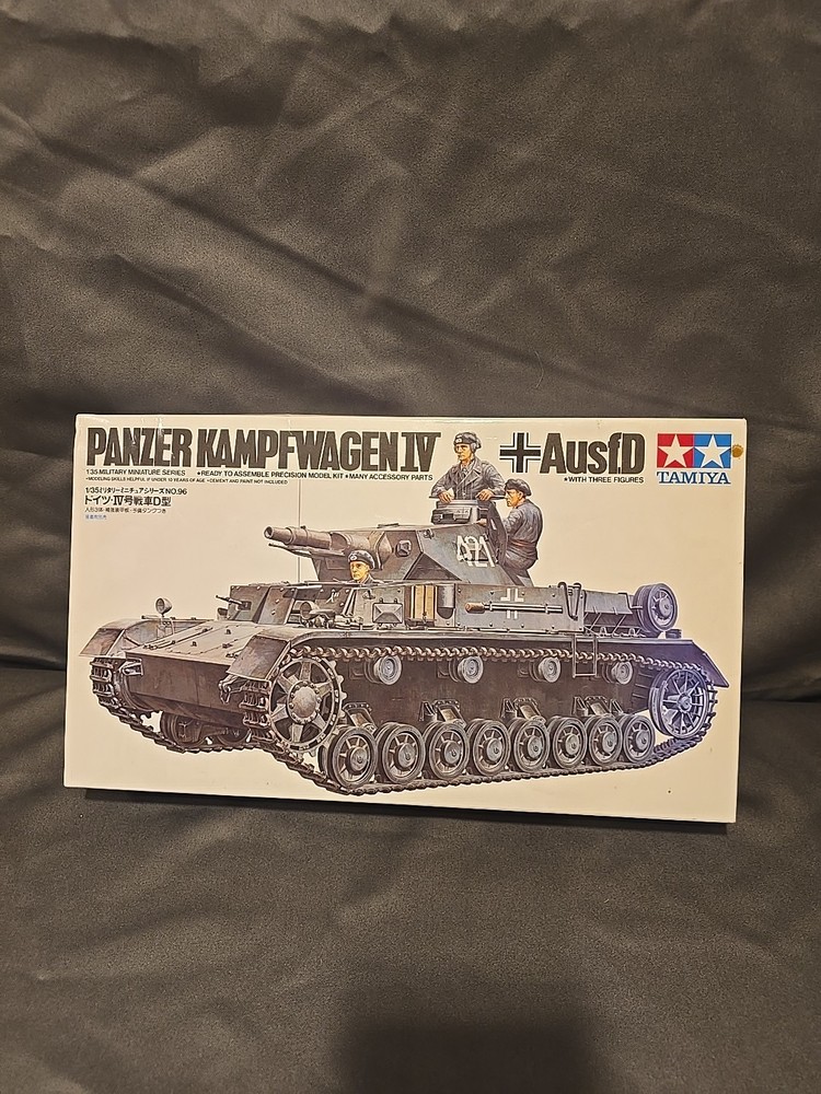 1:35 Tamiya Panzer Kampfwagen IV Ausf.D Plastic Model Kit