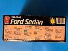 1939/1940 FORD SEDAN 3N1 MODEL KIT 1/25 SCALE AMT ERTL COOL LOOK!!