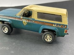 1/25 REVELL L.A. SHERIFF’S FORD BRONCO New York Police Built Up Kit 1984