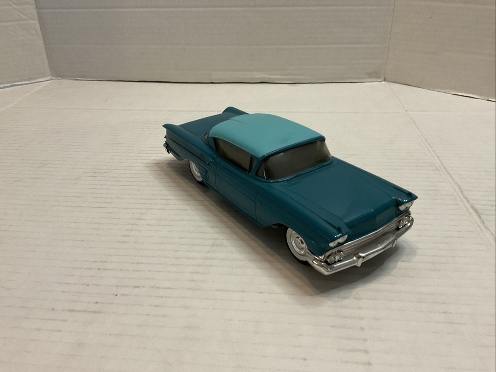 1958 Chevy Impala Dealer Promo Scale Model Car Bank 1/25 (40)