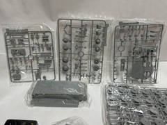 Dragon 1/35 Pz.Kpfw. VI Ausf E Tiger I Sd.Kfz. 181 Initial Prod WWII German 6252