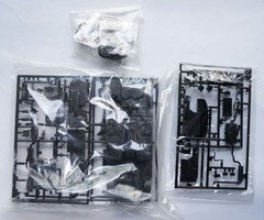 TAMIYA 1/24 Datsun Fairlady 280ZX T-Bar Roof. EXTRA BODY, MOTORIZE, #89579, kit