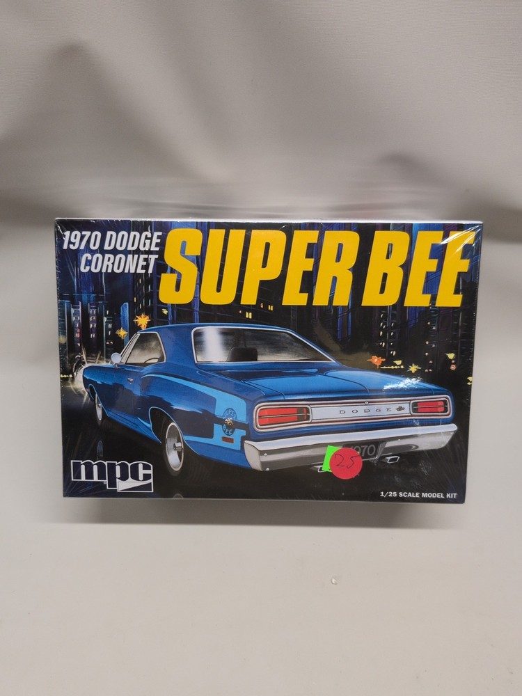 MPC 1970 Dodge Coronet Super Bee 1:25 New Model Kit 985/12 Factory Sealed