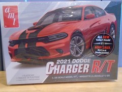 AMT #1323 1/25 SCALE 2021 DODGE CHARGER R/T NEW IN DAMAGED BOX
