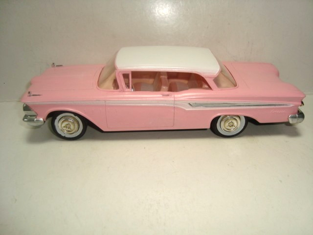 AMT 1959 Edsel Corsair 2 DRHT Built Model Car Kit / Promo Style